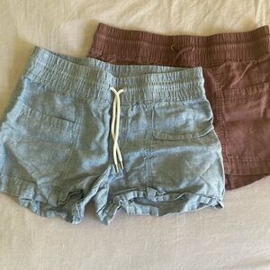 Athleta 2 pack Linen Shorts